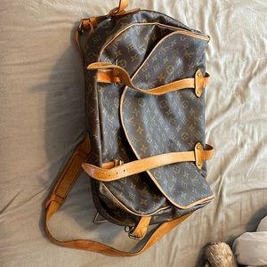 Louis Vuitton Monogram Saumur 43